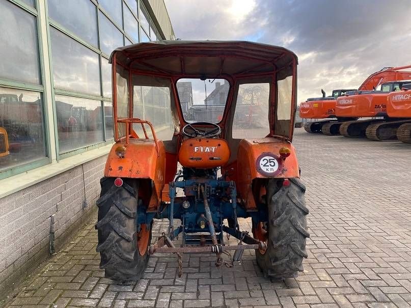 Traktor des Typs Fiat 315, Gebrauchtmaschine in Roosendaal (Bild 3)