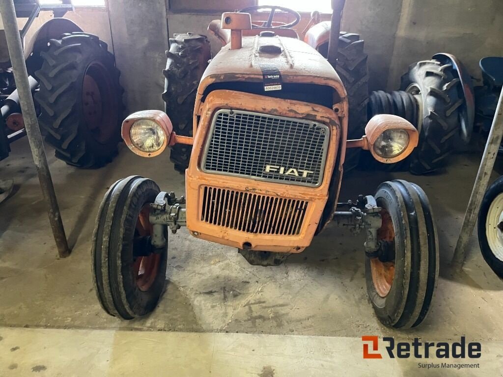 Traktor Türe ait Fiat 415 Oldtimer Traktor, Gebrauchtmaschine içinde Rødovre (resim 2)