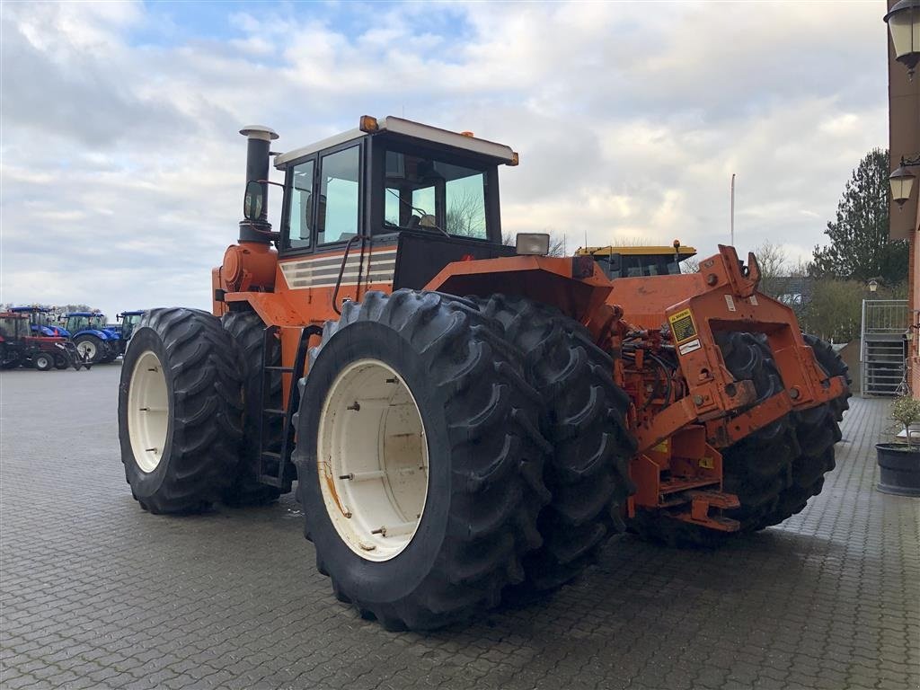 Traktor des Typs Fiat 44-28 “Versatile 875”, Gebrauchtmaschine in Gjerlev J. (Bild 3)