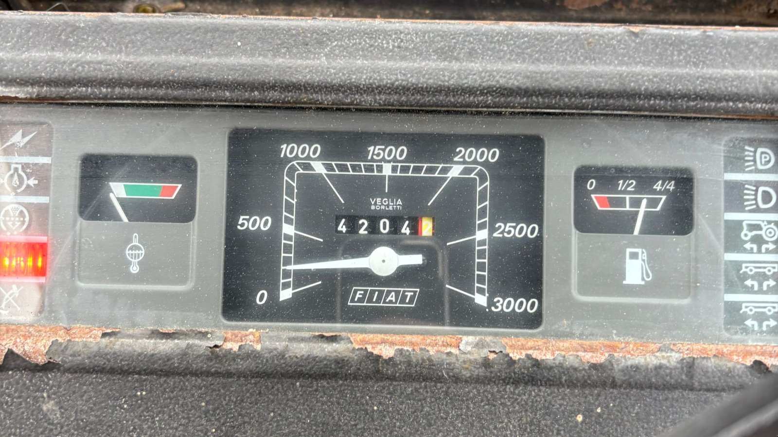 Traktor Türe ait Fiat 580, Gebrauchtmaschine içinde Løkken (resim 6)