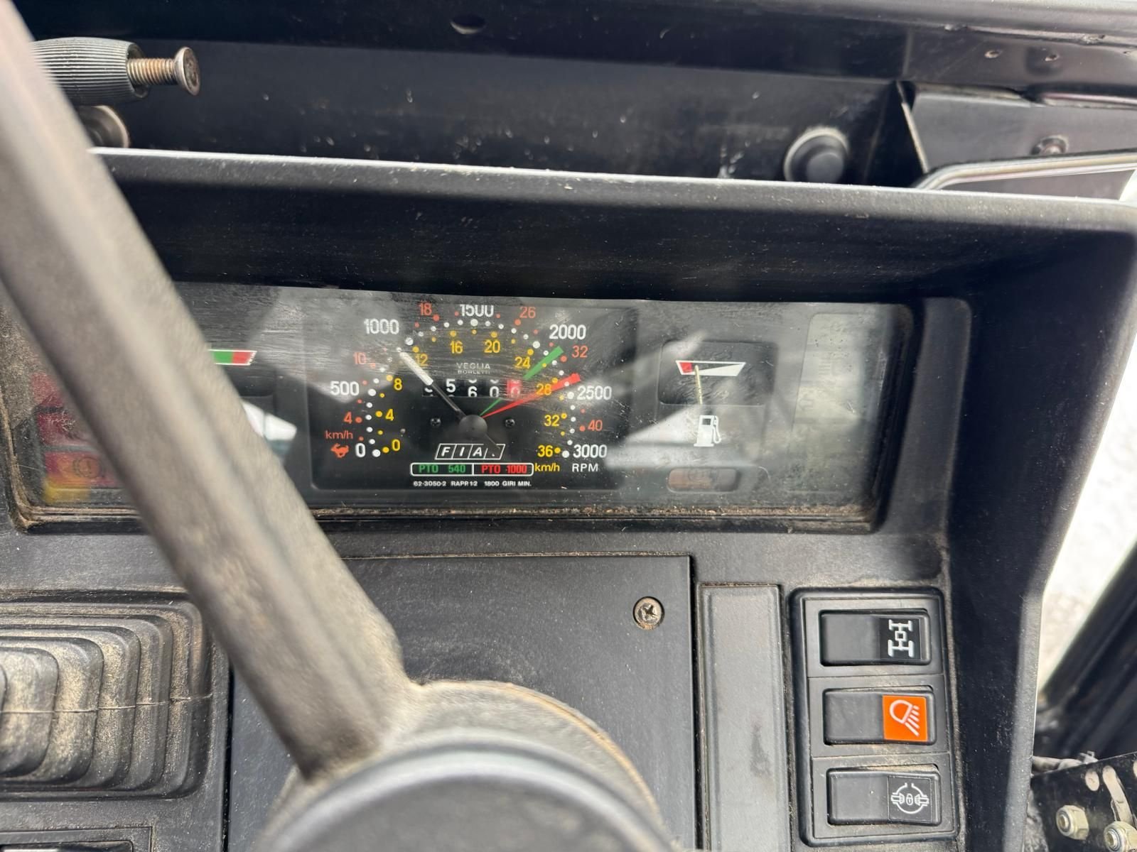 Traktor des Typs Fiat 6094 DT, Gebrauchtmaschine in Burgkirchen (Bild 4)