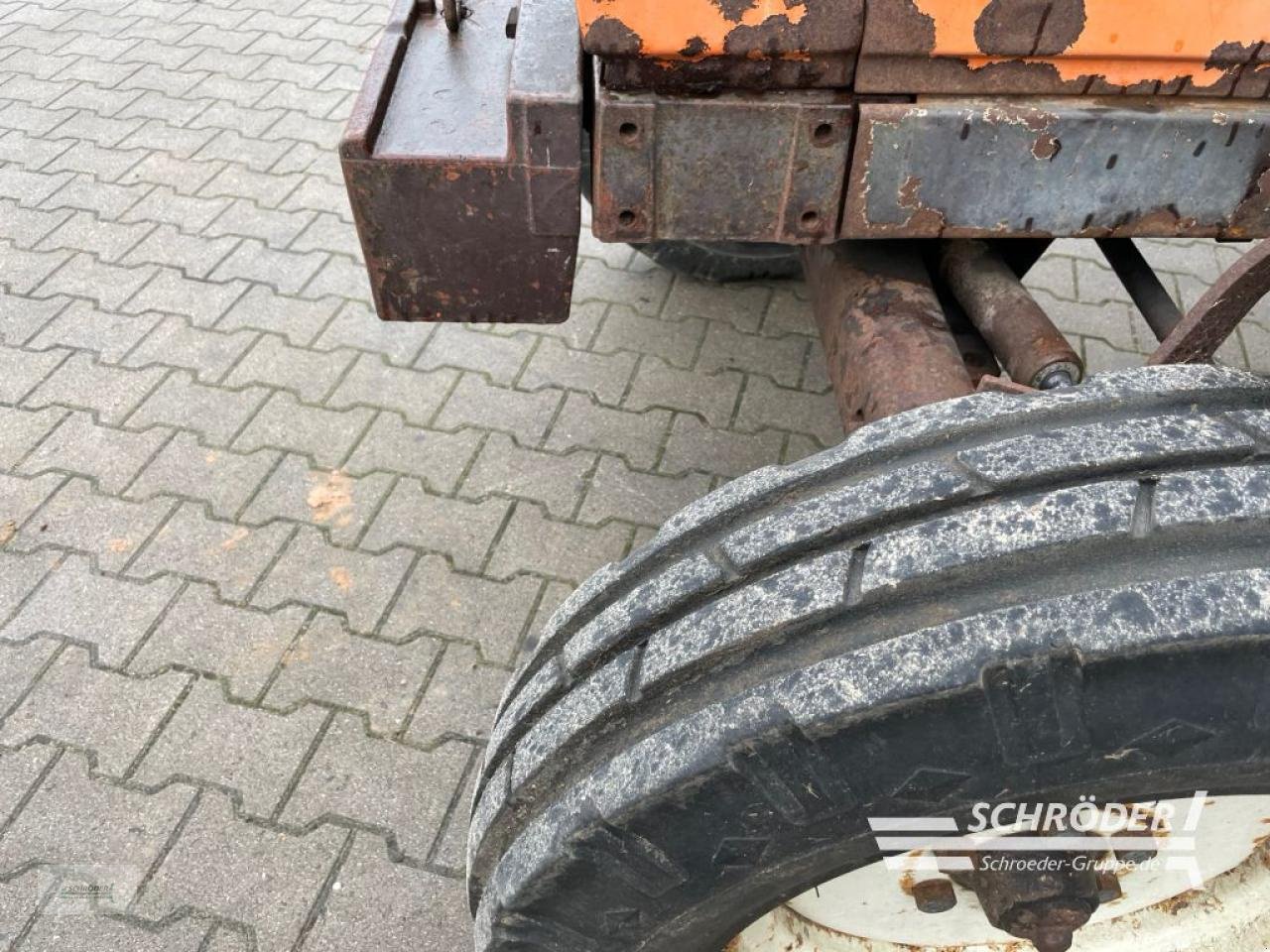 Traktor des Typs Fiat 680, Gebrauchtmaschine in Wildeshausen (Bild 10)