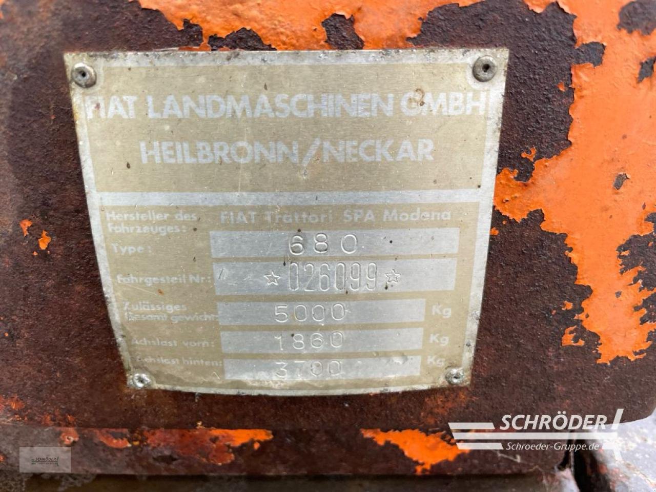 Traktor des Typs Fiat 680, Gebrauchtmaschine in Wildeshausen (Bild 21)