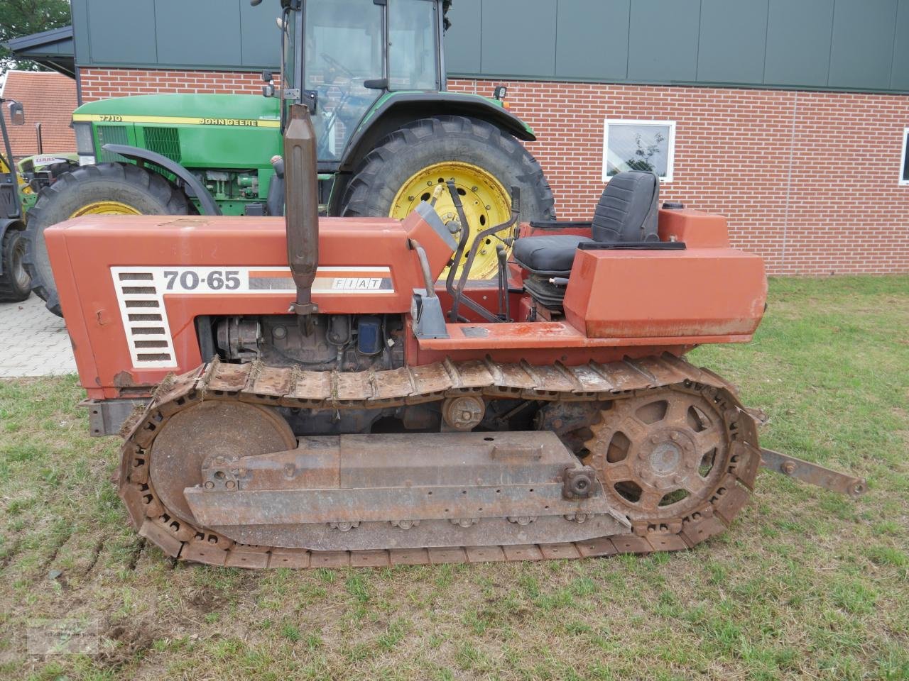 Traktor типа Fiat 70-65 Raupe, Gebrauchtmaschine в Borken (Фотография 4)