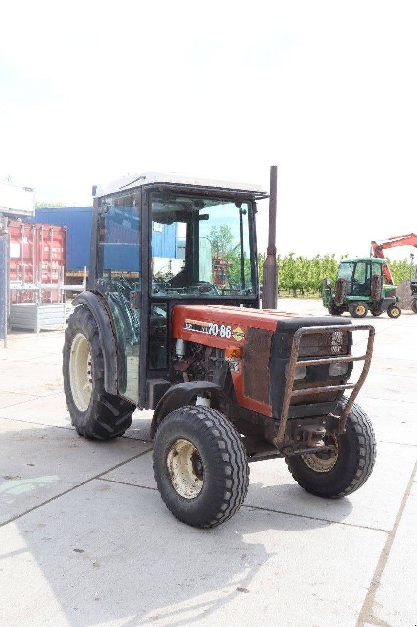 Traktor типа Fiat 70-86V, Gebrauchtmaschine в Antwerpen (Фотография 8)