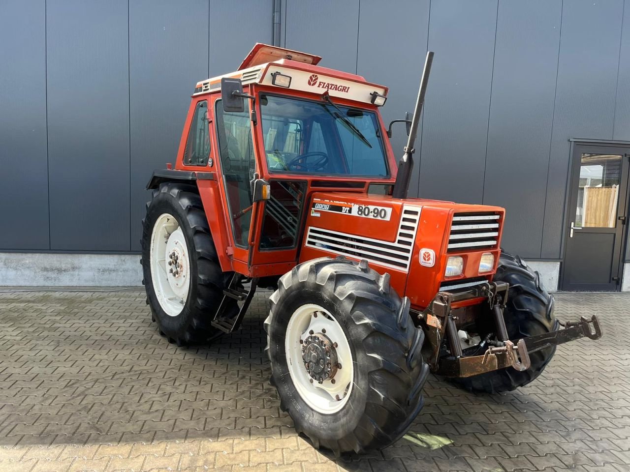 Traktor des Typs Fiat 80-90, Gebrauchtmaschine in Daarle (Bild 3)