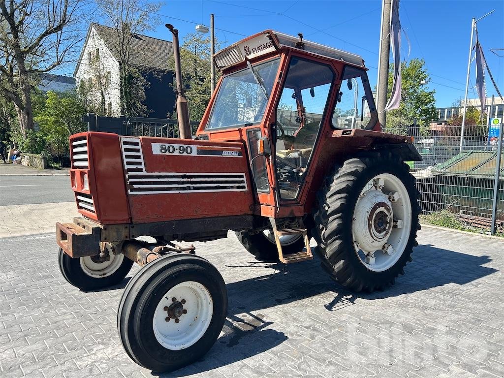 Traktor van het type Fiat 80-90, Gebrauchtmaschine in Düsseldorf (Foto 1)