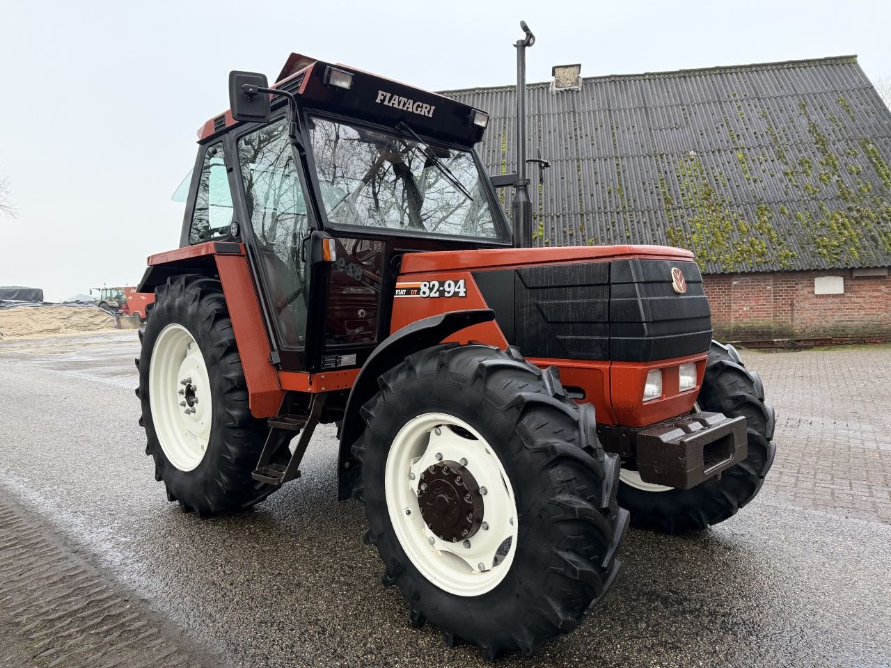 Traktor du type Fiat 82-94 DT HI LO, Gebrauchtmaschine en Rossum (Photo 2)