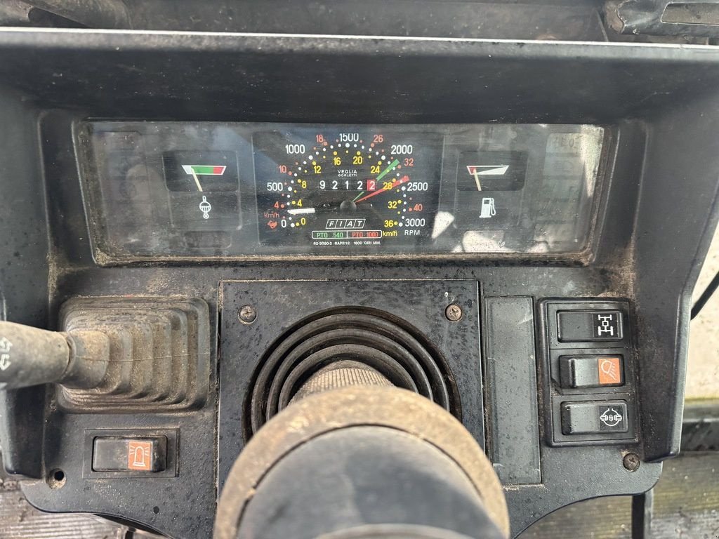 Traktor van het type Fiat 82-94 DT, Gebrauchtmaschine in Callantsoog (Foto 5)