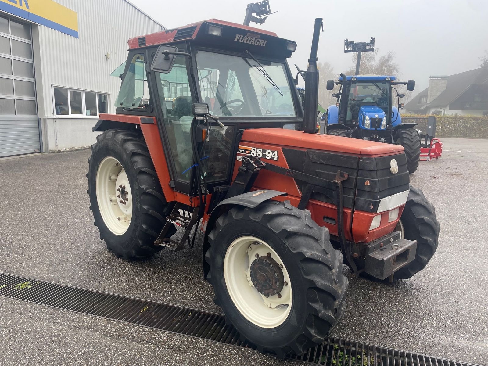 Traktor типа Fiat 88-94 DT, Gebrauchtmaschine в Burgkirchen (Фотография 5)