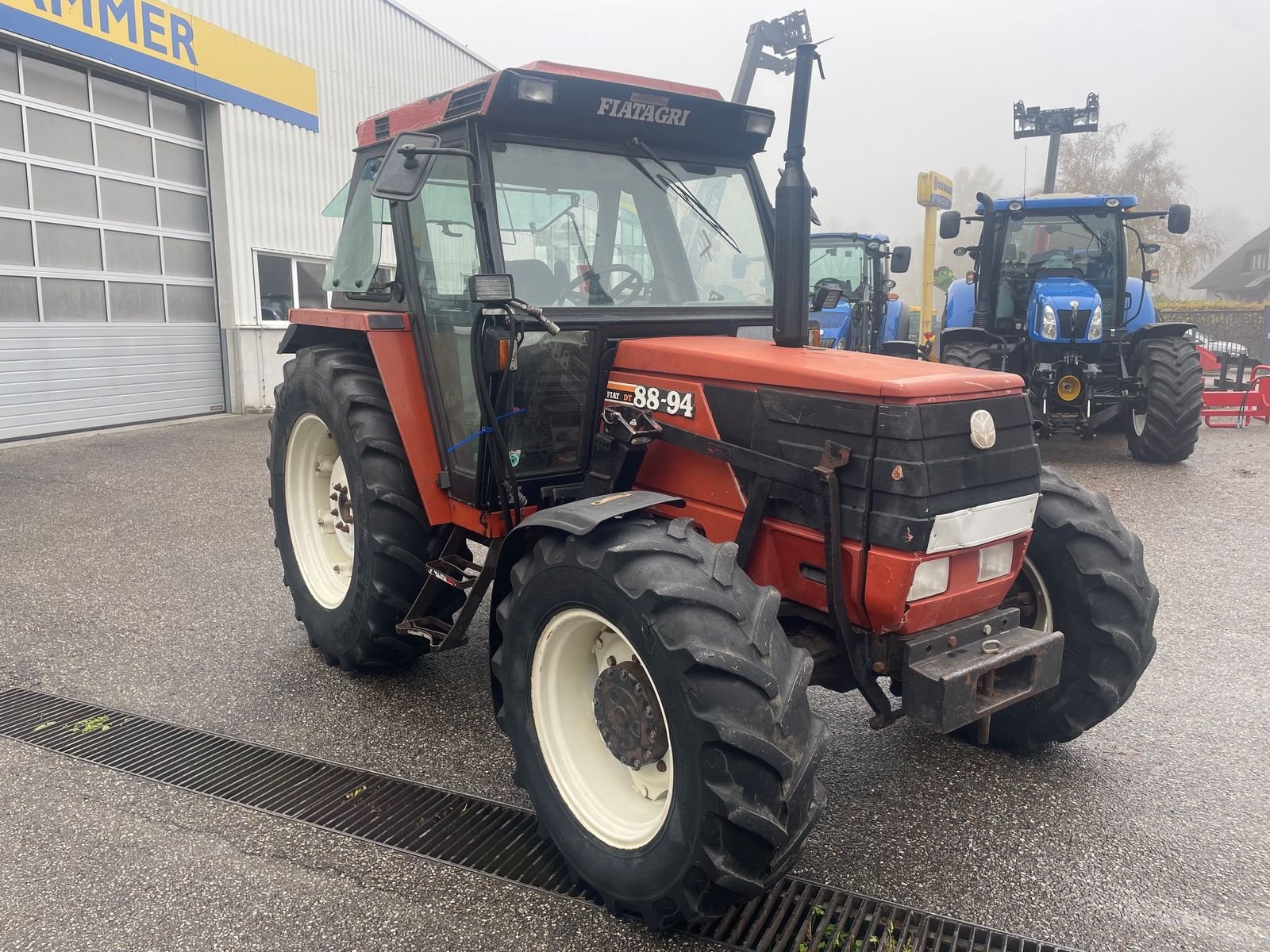 Traktor типа Fiat 88-94 DT, Gebrauchtmaschine в Burgkirchen (Фотография 2)