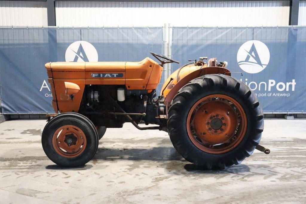 Traktor tipa Fiat Vigneto 450, Gebrauchtmaschine u Antwerpen (Slika 2)