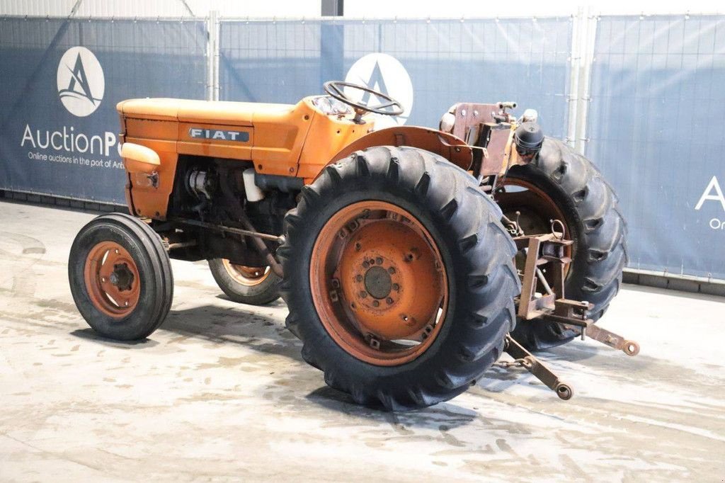 Traktor tipa Fiat Vigneto 450, Gebrauchtmaschine u Antwerpen (Slika 3)