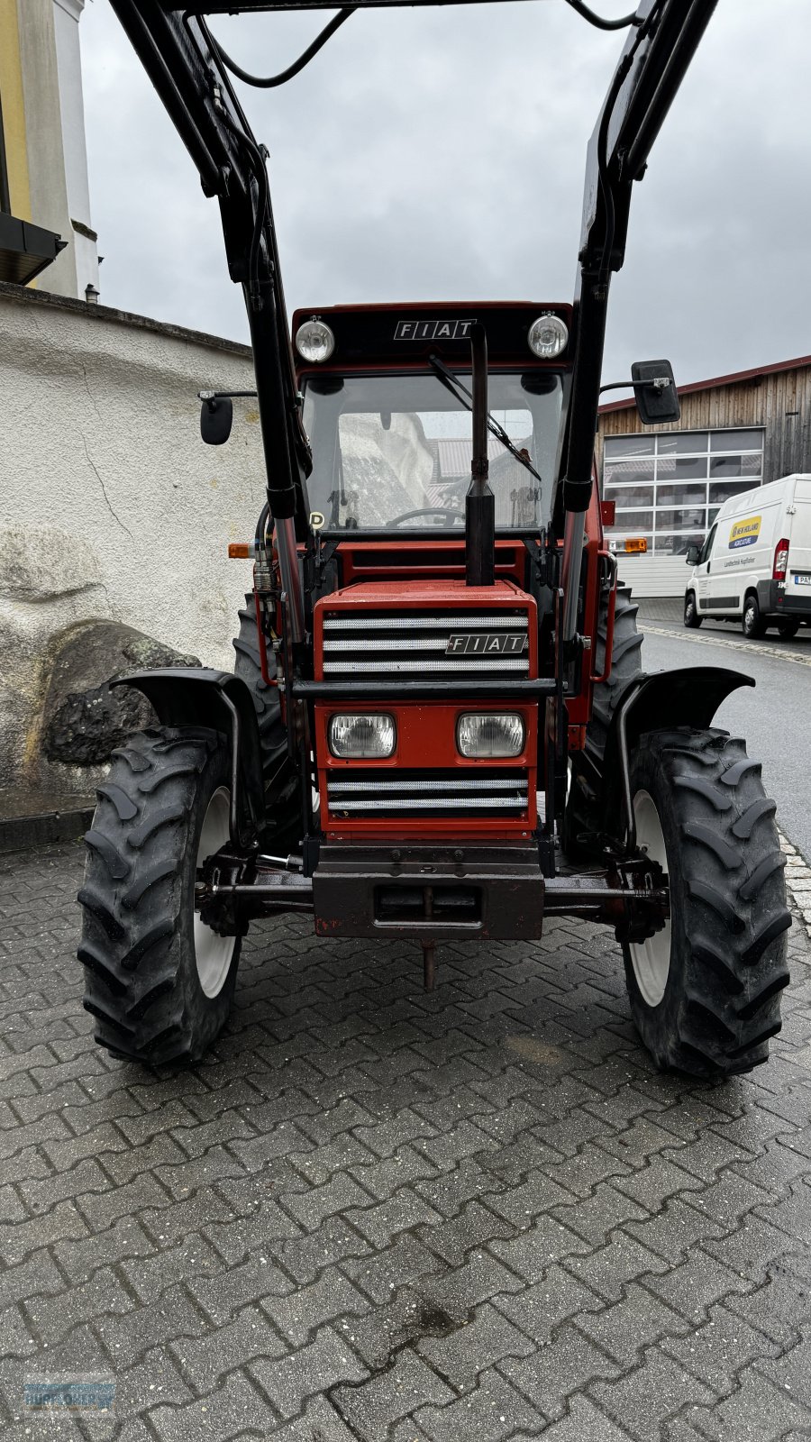 Traktor del tipo Fiatagri 580 DT, Gebrauchtmaschine In Vilshofen (Immagine 2)