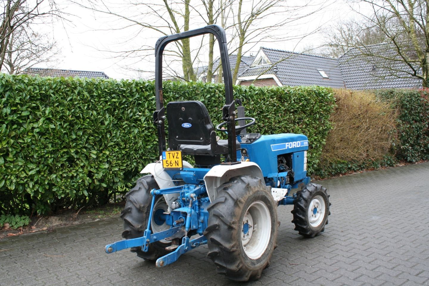 Traktor от тип Ford 1220, Gebrauchtmaschine в Nieuw-Weerdinge (Снимка 3)