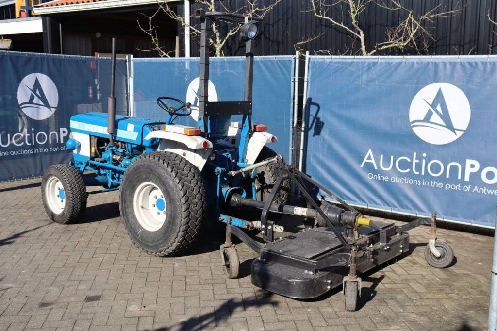 Traktor от тип Ford 1710, Gebrauchtmaschine в Antwerpen (Снимка 4)