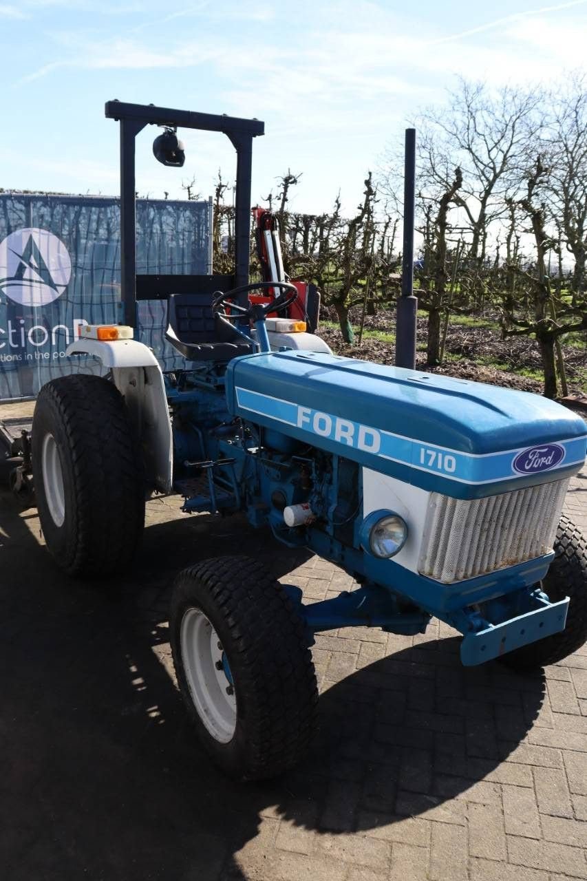 Traktor от тип Ford 1710, Gebrauchtmaschine в Antwerpen (Снимка 8)
