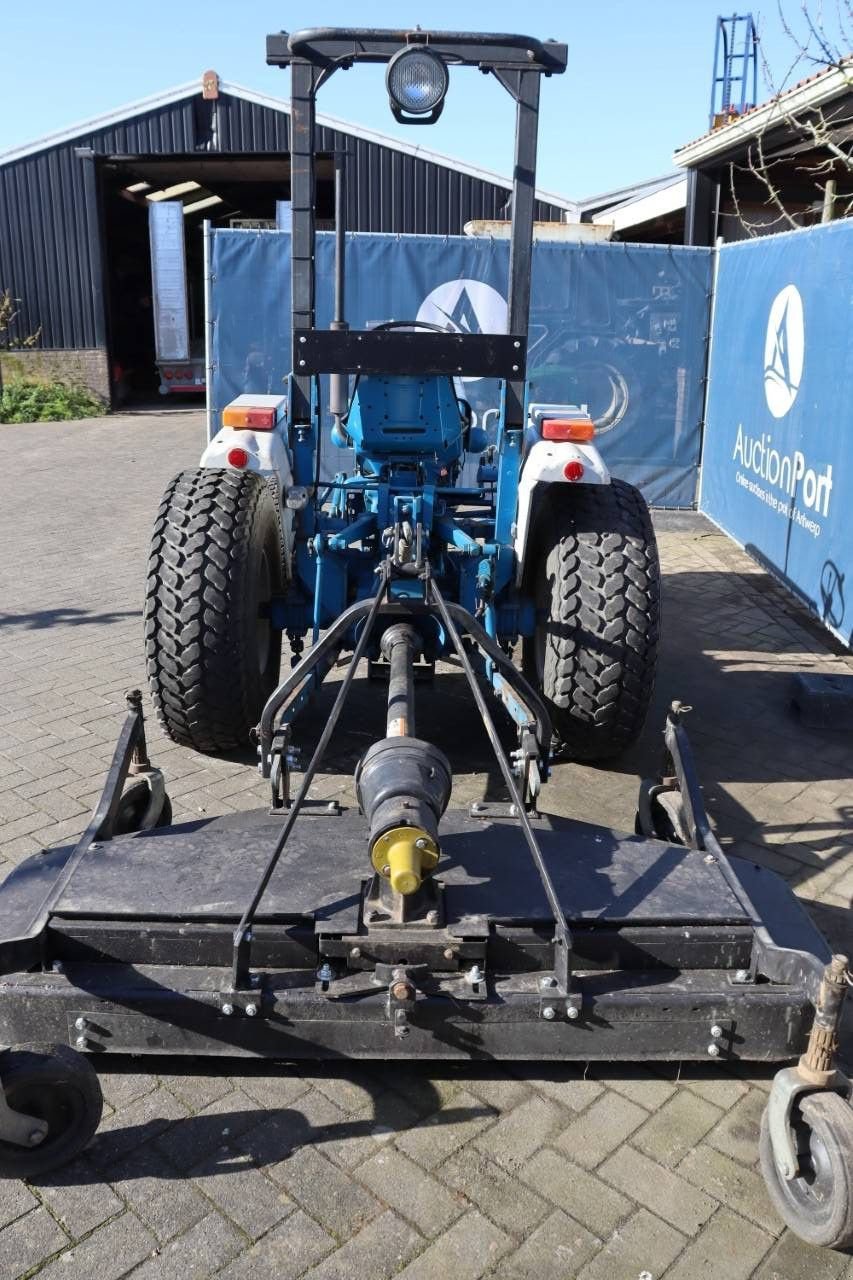 Traktor от тип Ford 1710, Gebrauchtmaschine в Antwerpen (Снимка 5)