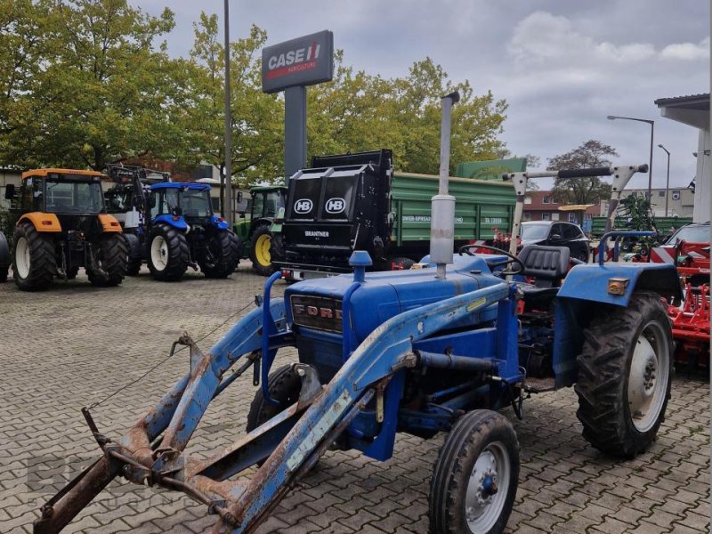 Traktor des Typs Ford 2000 Dextra, Gebrauchtmaschine in Straubing (Bild 1)