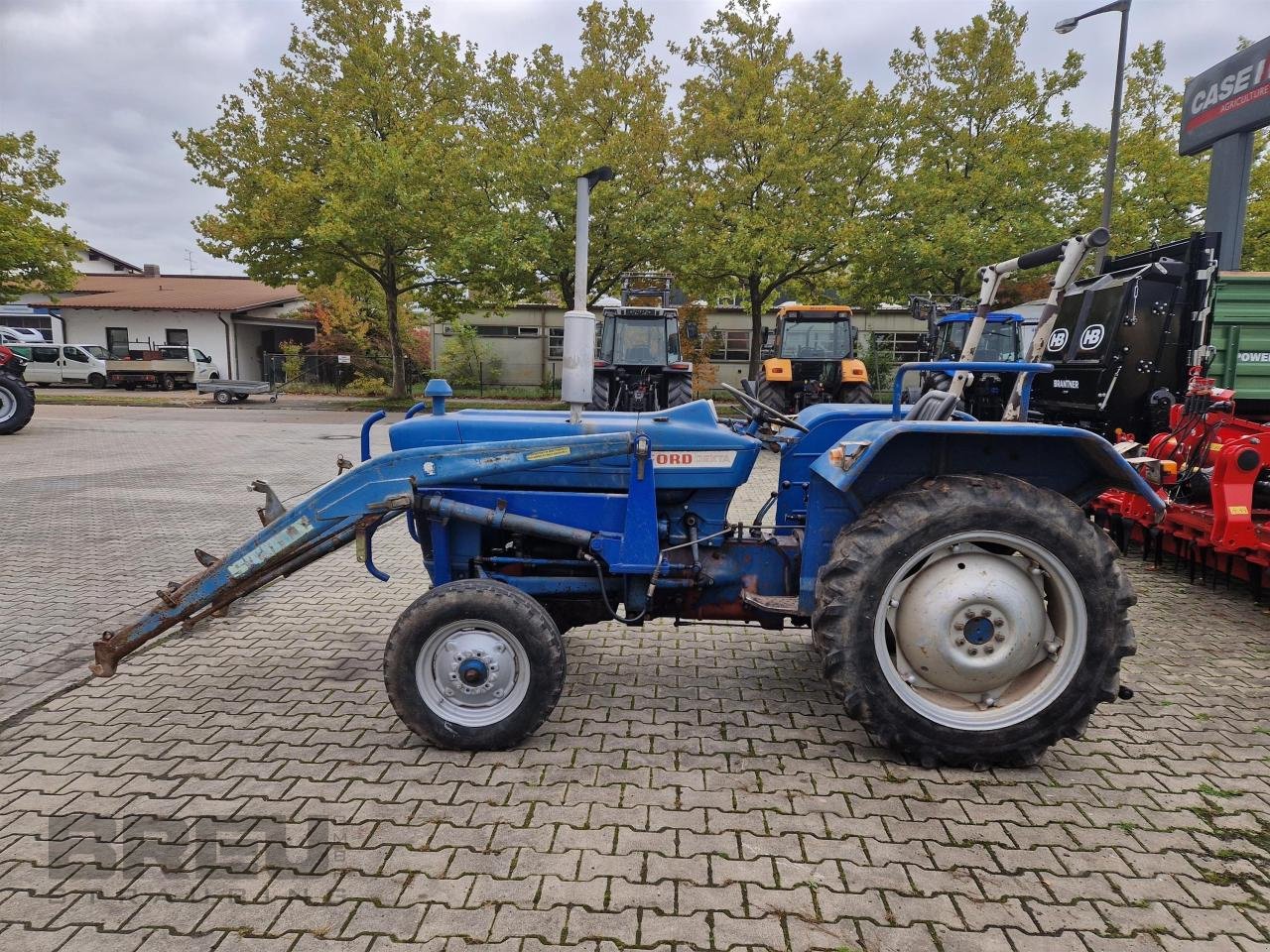 Traktor of the type Ford 2000 Dextra, Gebrauchtmaschine in Straubing (Picture 3)