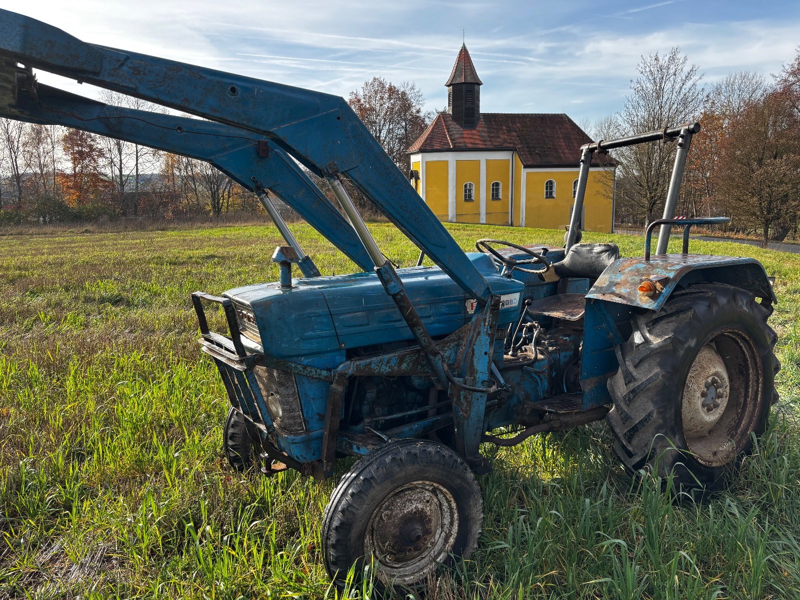 Traktor of the type Ford 2000, Gebrauchtmaschine in Moosbach  (Picture 1)