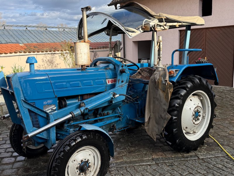 Traktor des Typs Ford 2000, Gebrauchtmaschine in Nürnberg (Bild 1)