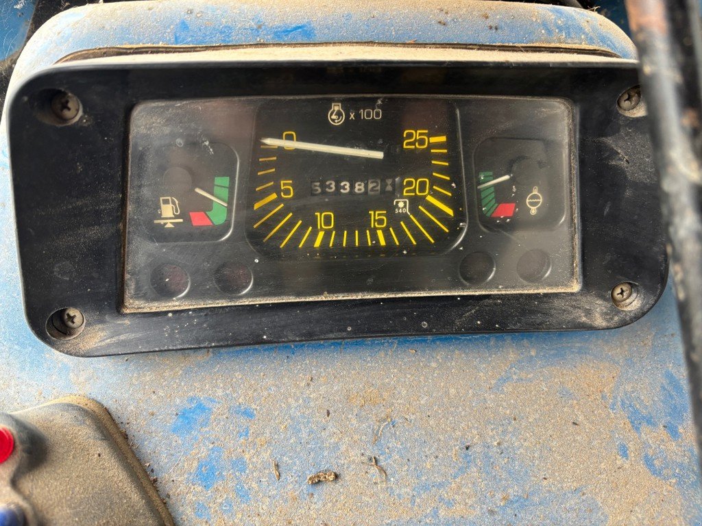 Traktor типа Ford 2910, Gebrauchtmaschine в Grosswangen (Фотография 4)