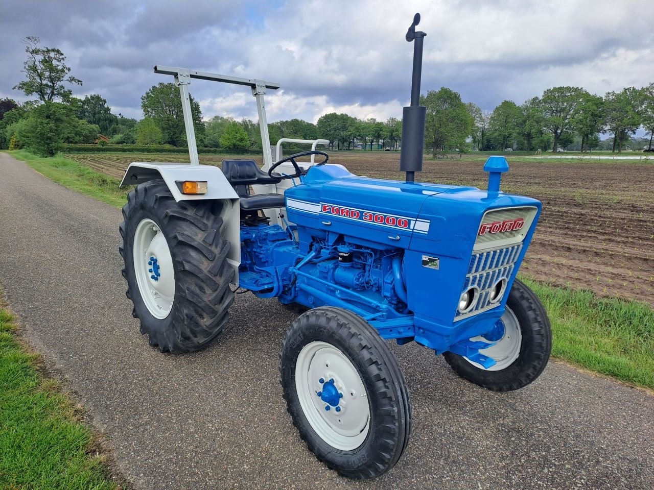 Traktor Türe ait Ford 3000, Gebrauchtmaschine içinde Wierden (resim 2)