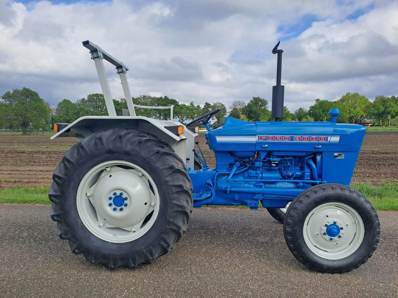 Traktor Türe ait Ford 3000, Gebrauchtmaschine içinde Wierden (resim 3)