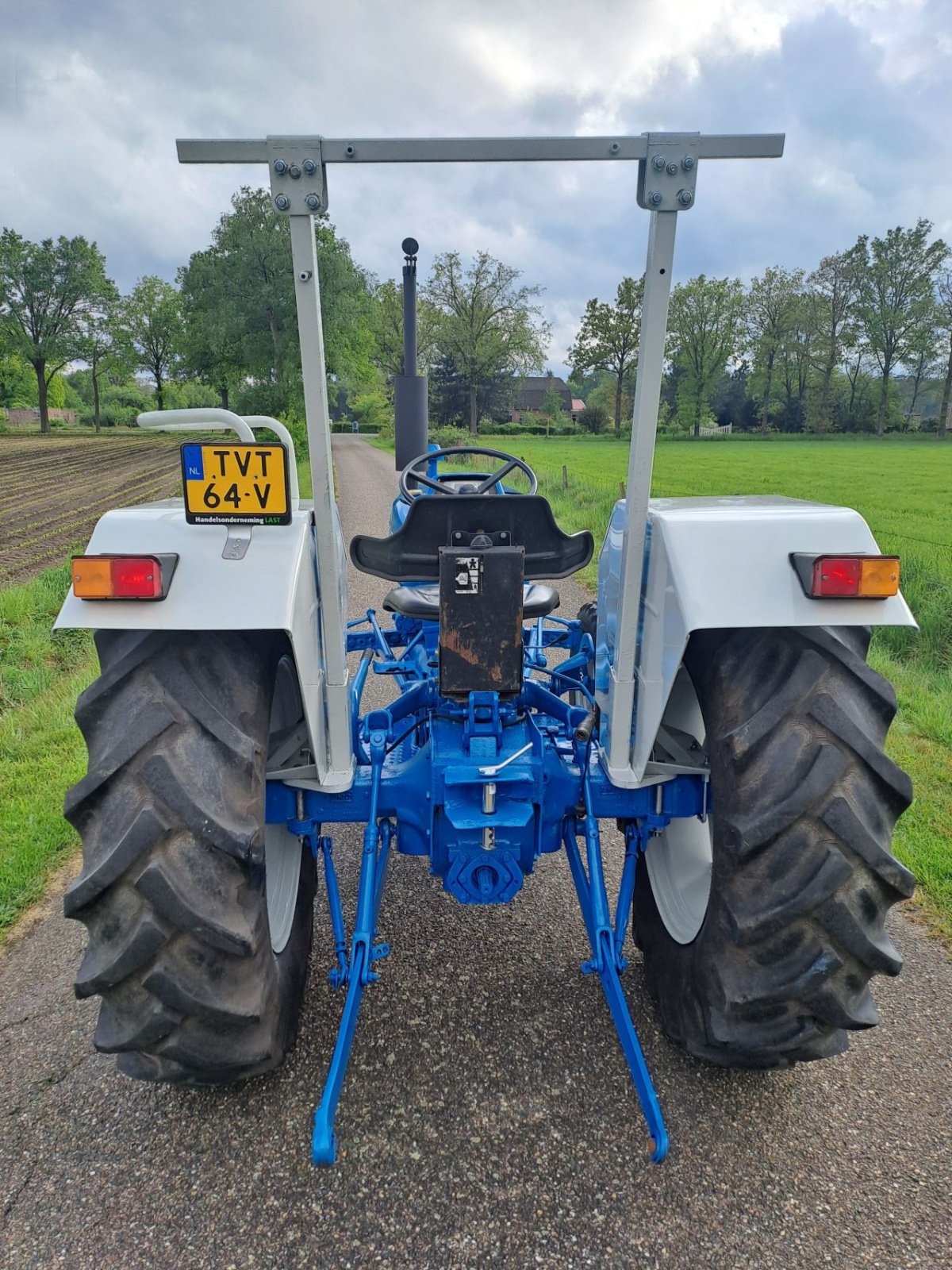 Traktor Türe ait Ford 3000, Gebrauchtmaschine içinde Wierden (resim 5)