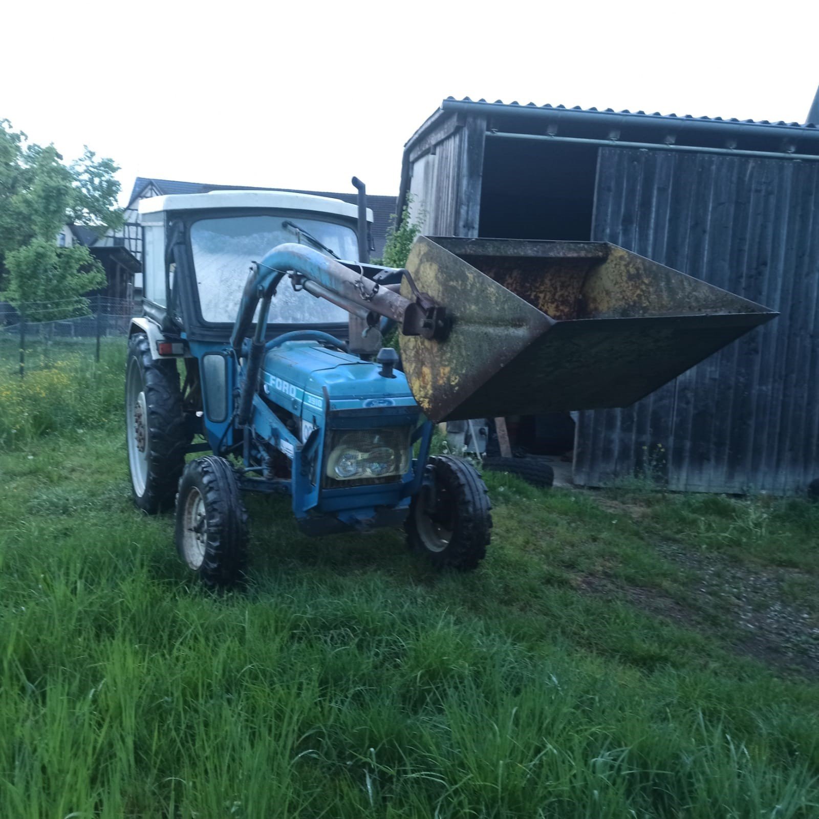 Traktor Türe ait Ford 3910, Gebrauchtmaschine içinde Oberiflingen (resim 1)