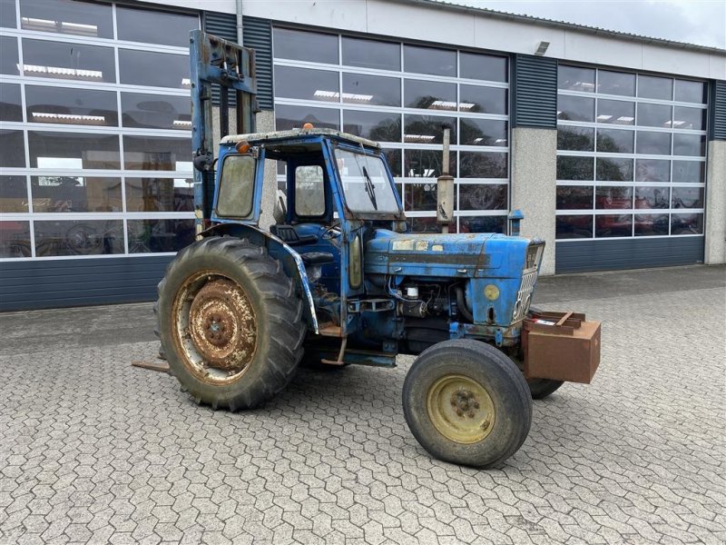 Traktor от тип Ford 4000 Byggelift, Gebrauchtmaschine в Viborg (Снимка 1)