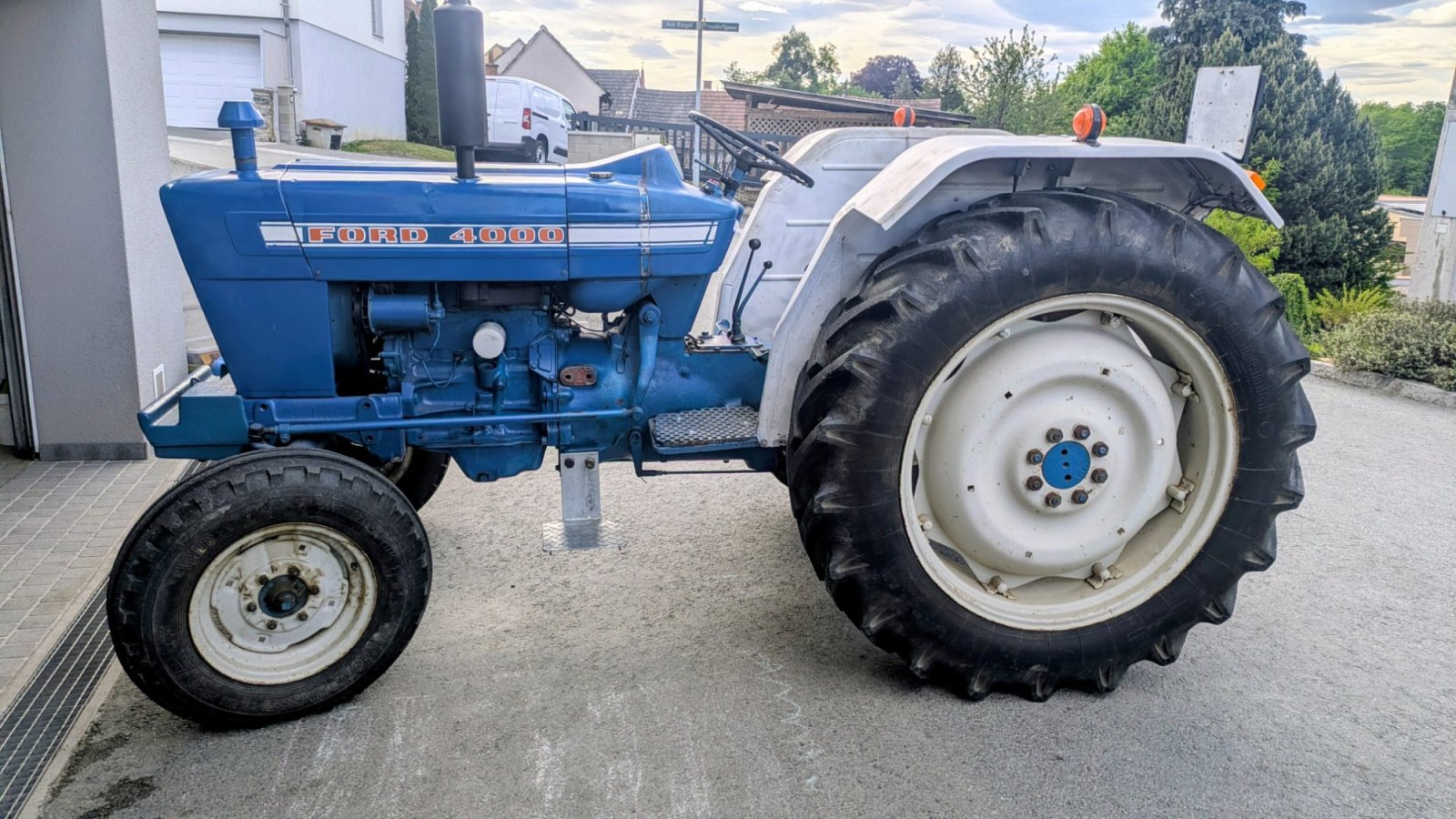 Traktor типа Ford 4000, Gebrauchtmaschine в Rotenturm (Фотография 1)