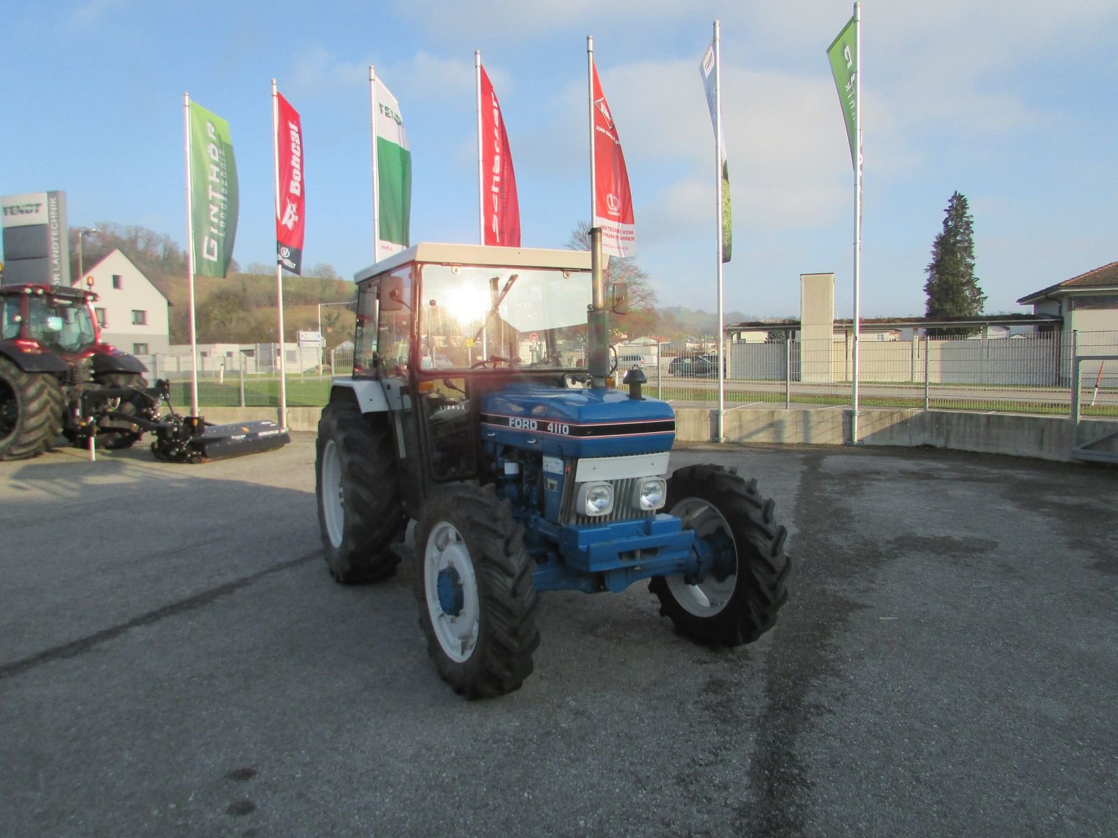 Traktor типа Ford 4110 A, Gebrauchtmaschine в Saxen (Фотография 2)