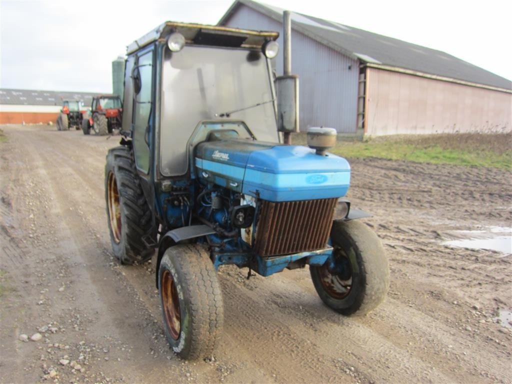 Traktor des Typs Ford 4110 Narrov smalspors traktor, Gebrauchtmaschine in Skive (Bild 2)