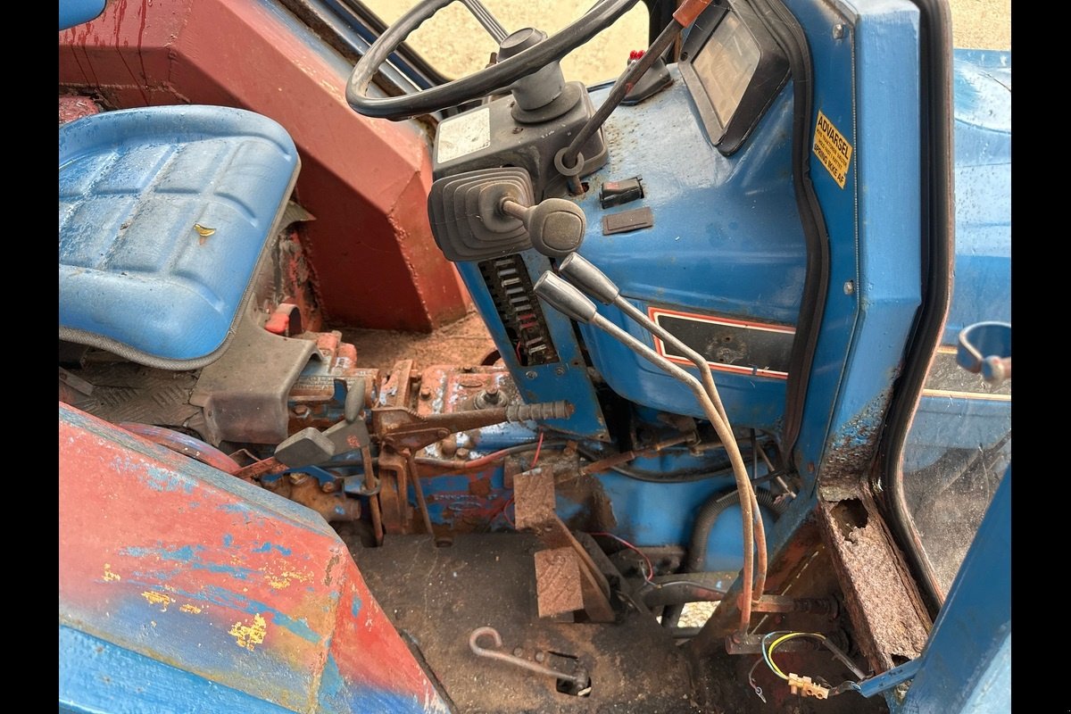 Traktor typu Ford 4110, Gebrauchtmaschine w Viborg (Zdjęcie 12)