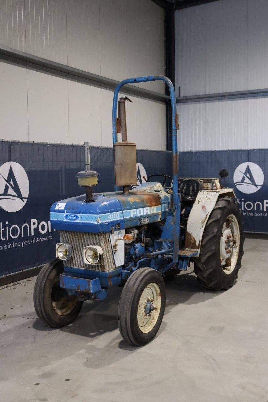 Traktor типа Ford 4110, Gebrauchtmaschine в Antwerpen (Фотография 10)