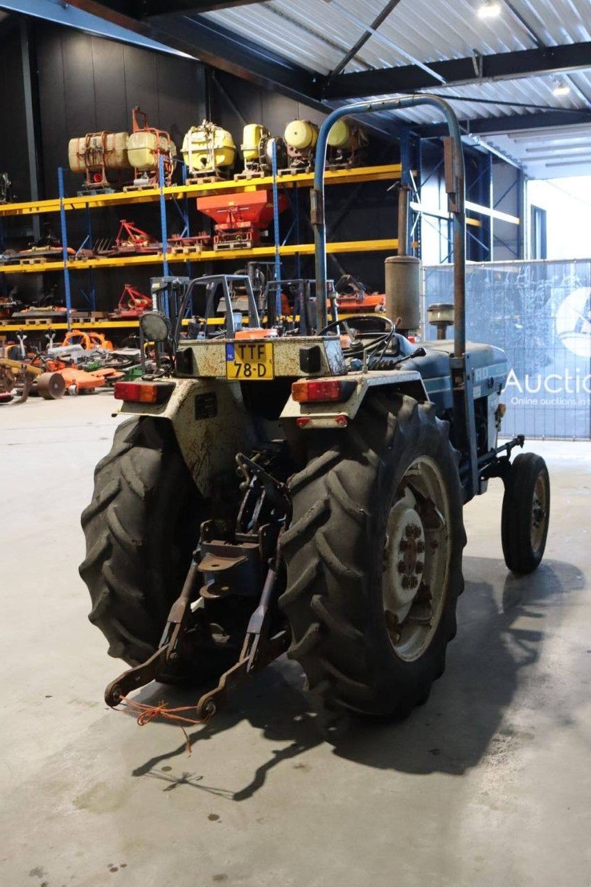 Traktor типа Ford 4110, Gebrauchtmaschine в Antwerpen (Фотография 7)