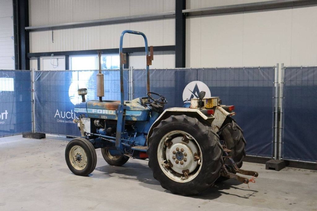 Traktor типа Ford 4110, Gebrauchtmaschine в Antwerpen (Фотография 3)