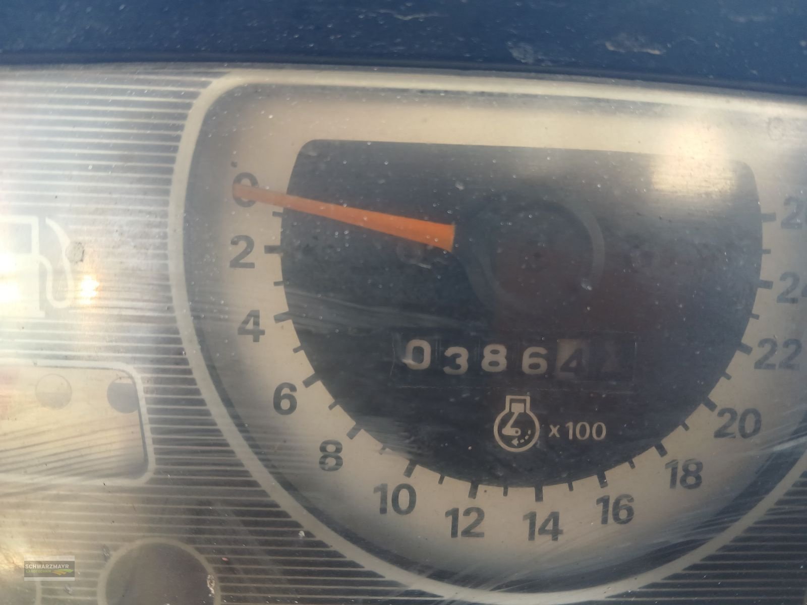 Traktor des Typs Ford 4600 A, Gebrauchtmaschine in Aurolzmünster (Bild 9)