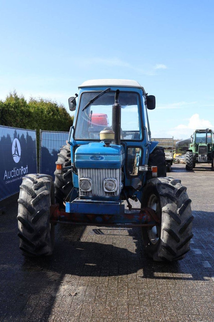 Traktor del tipo Ford 4610, Gebrauchtmaschine en Antwerpen (Imagen 9)