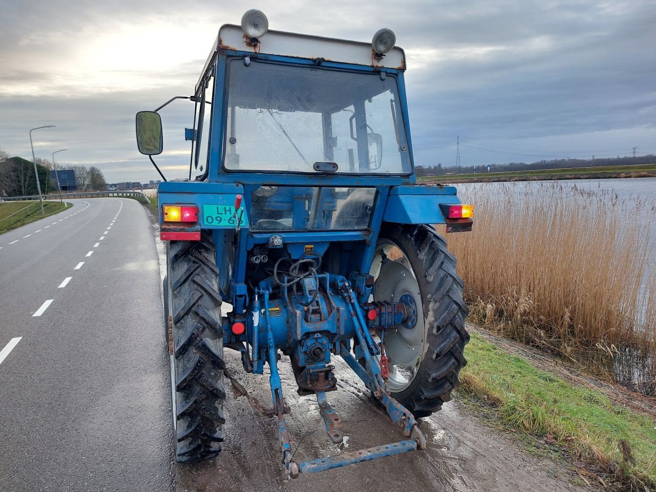 Traktor от тип Ford 4610, Gebrauchtmaschine в Ouderkerk aan den IJssel (Снимка 4)