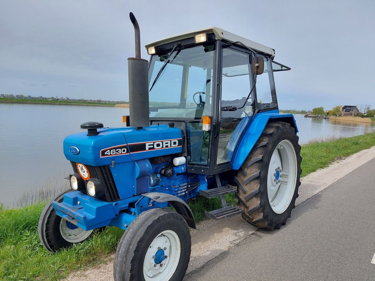 Traktor от тип Ford 4630, Gebrauchtmaschine в Ouderkerk aan den IJssel (Снимка 2)