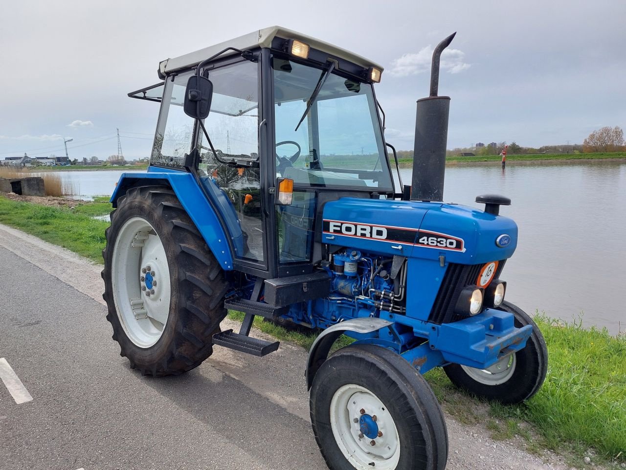 Traktor от тип Ford 4630, Gebrauchtmaschine в Ouderkerk aan den IJssel (Снимка 3)