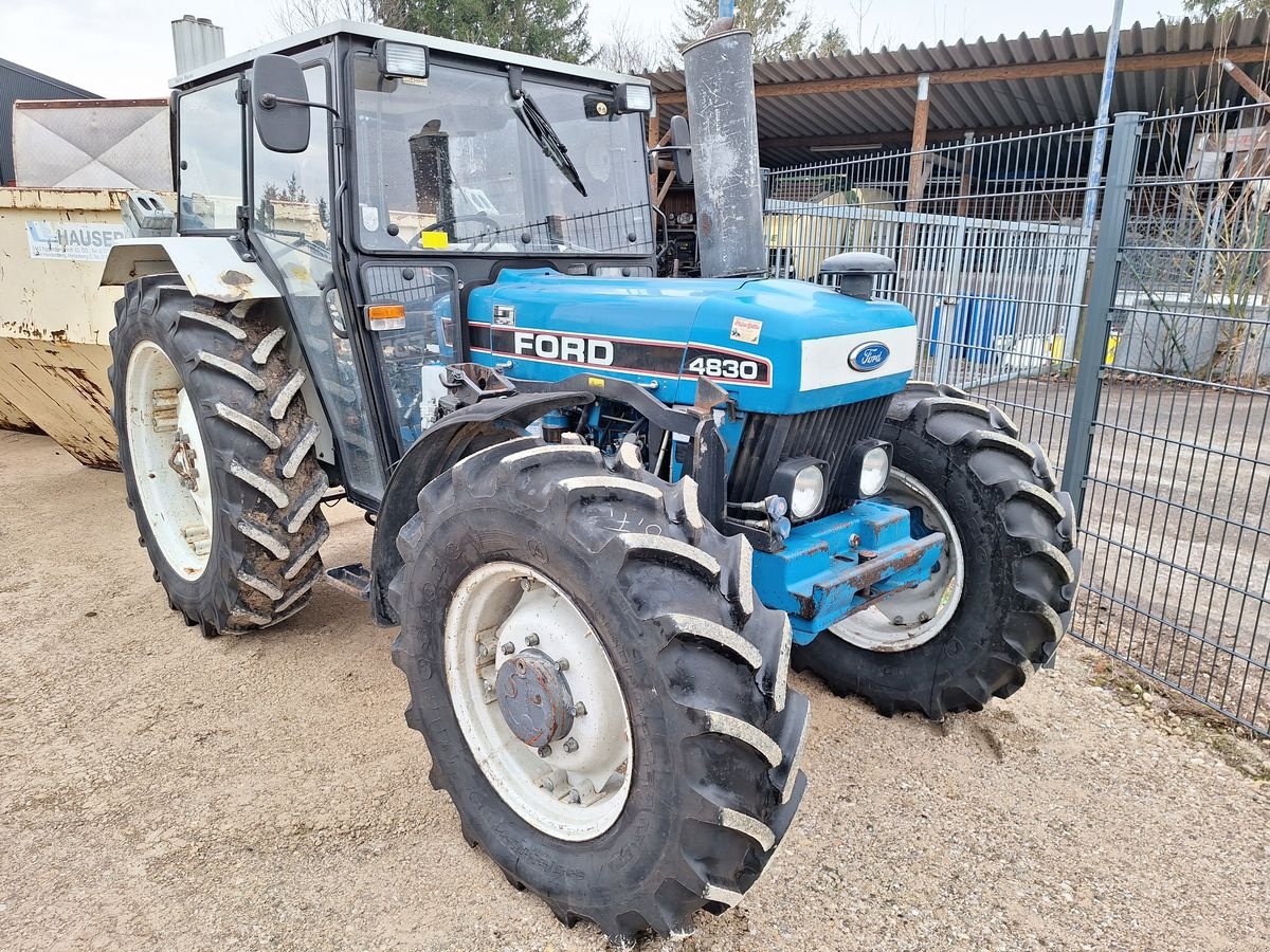 Traktor des Typs Ford 4830 A, Gebrauchtmaschine in Burgkirchen (Bild 1)