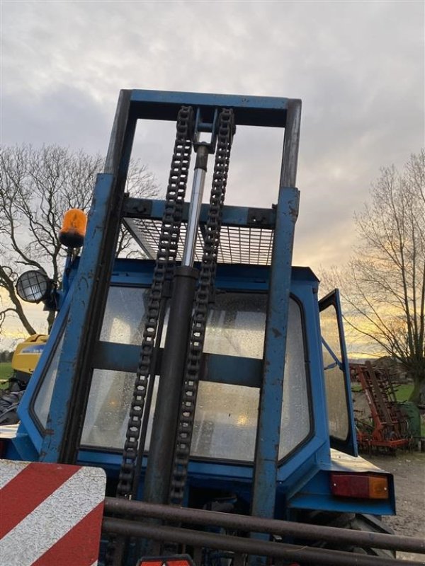 Traktor des Typs Ford 5000 Med Kraftig truck tårn, Gebrauchtmaschine in øster ulslev (Bild 8)