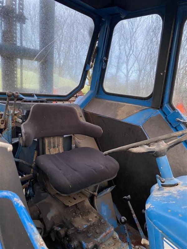 Traktor des Typs Ford 5000 Med Kraftig truck tårn, Gebrauchtmaschine in øster ulslev (Bild 6)