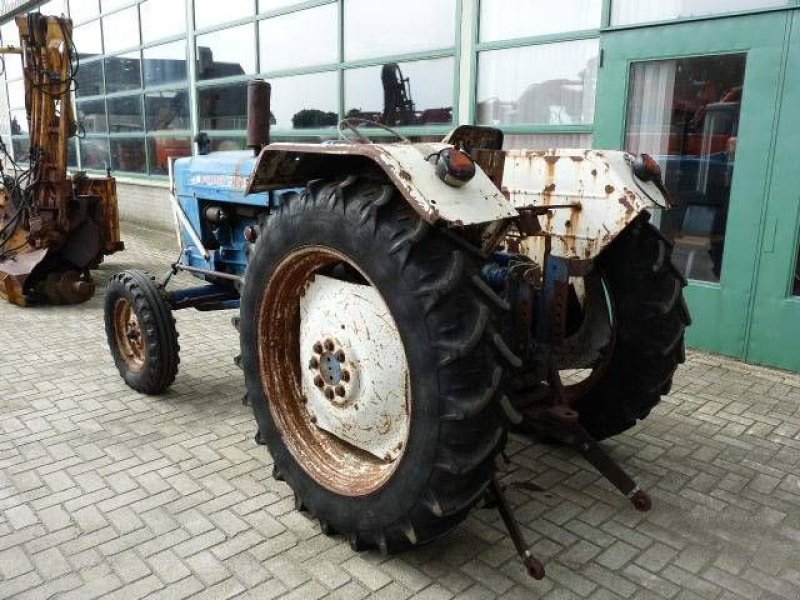 Traktor tip Ford 5000, Gebrauchtmaschine in Roosendaal (Poză 3)