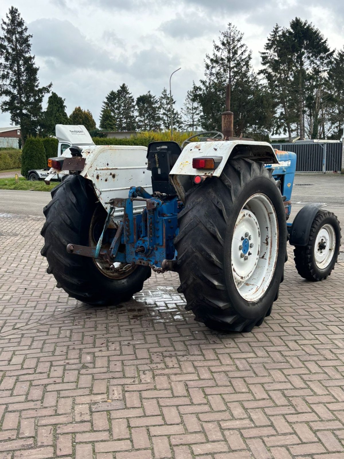 Traktor van het type Ford 5000, Gebrauchtmaschine in Klazienaveen (Foto 3)