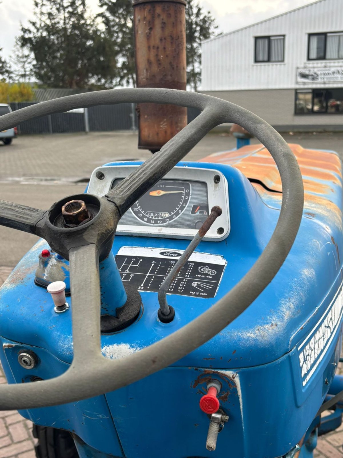 Traktor van het type Ford 5000, Gebrauchtmaschine in Klazienaveen (Foto 4)